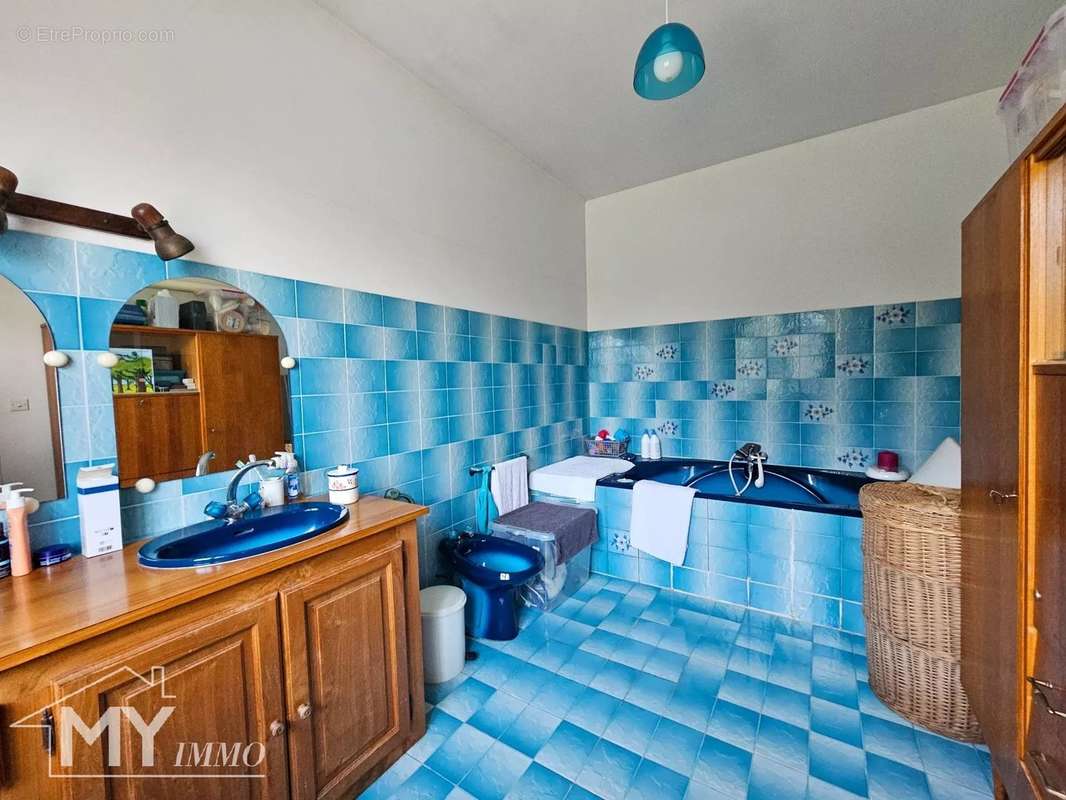 Maison à PINEUILH
