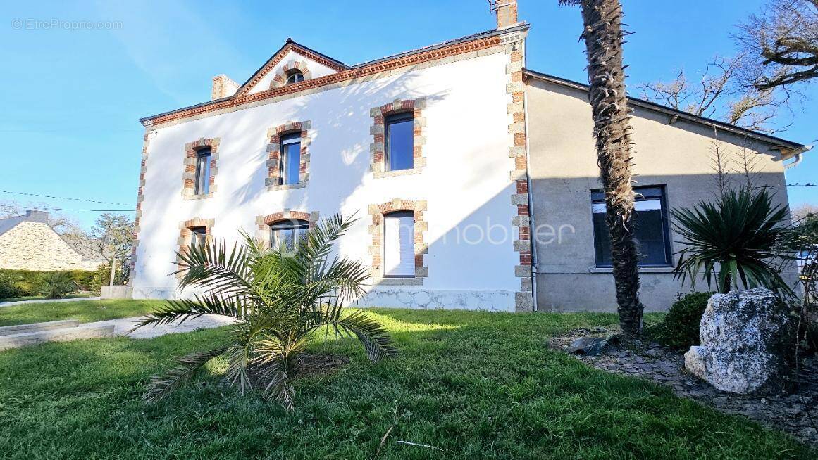Maison à BAINS-SUR-OUST