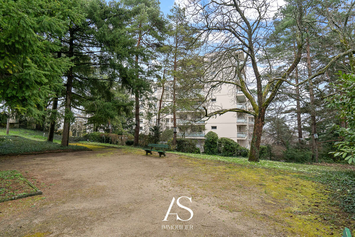 Appartement à LYON-5E