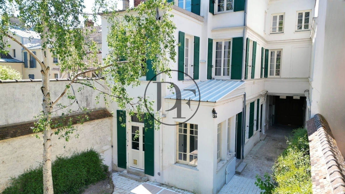 Maison à FONTAINEBLEAU