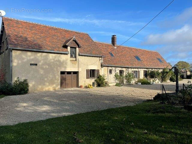 Maison à BROU
