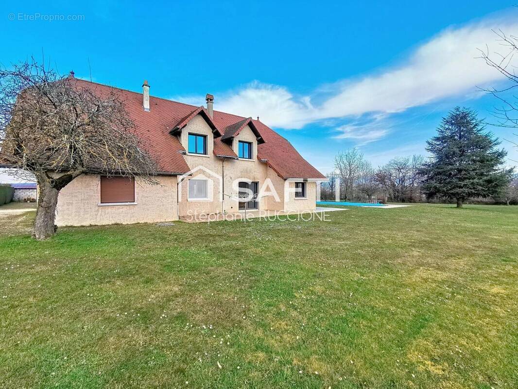 Photo 1 - Maison à LES ABRETS