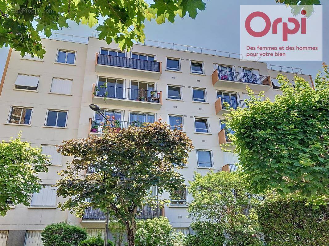 Appartement à ISSY-LES-MOULINEAUX