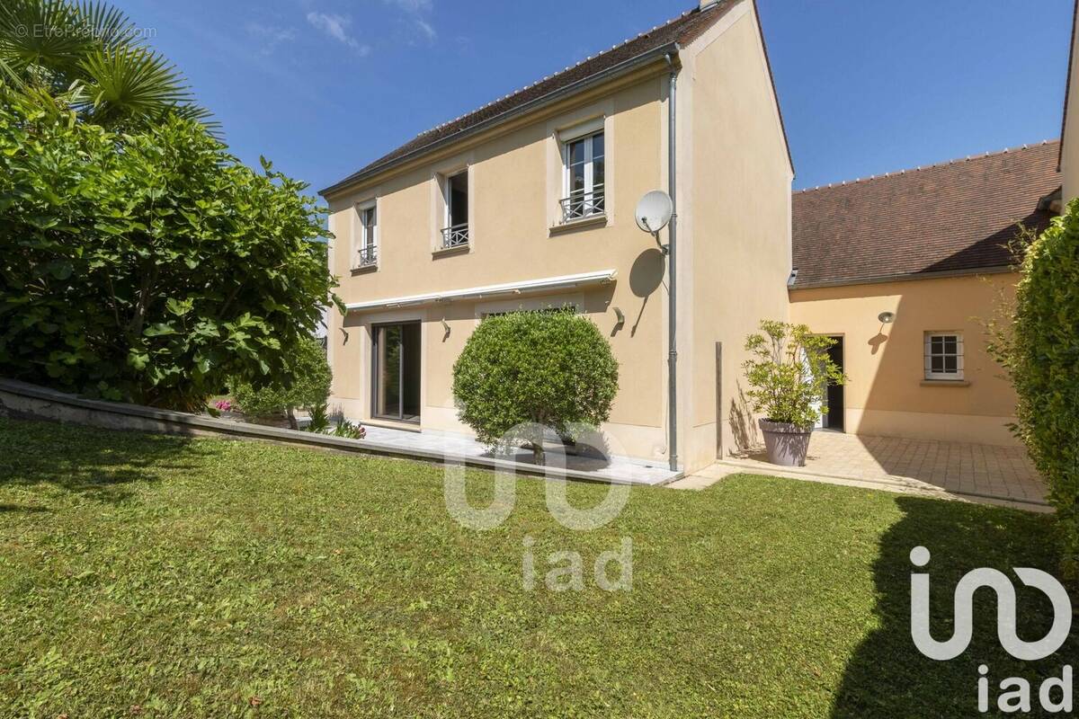 Photo 1 - Maison à JOUY-LE-MOUTIER
