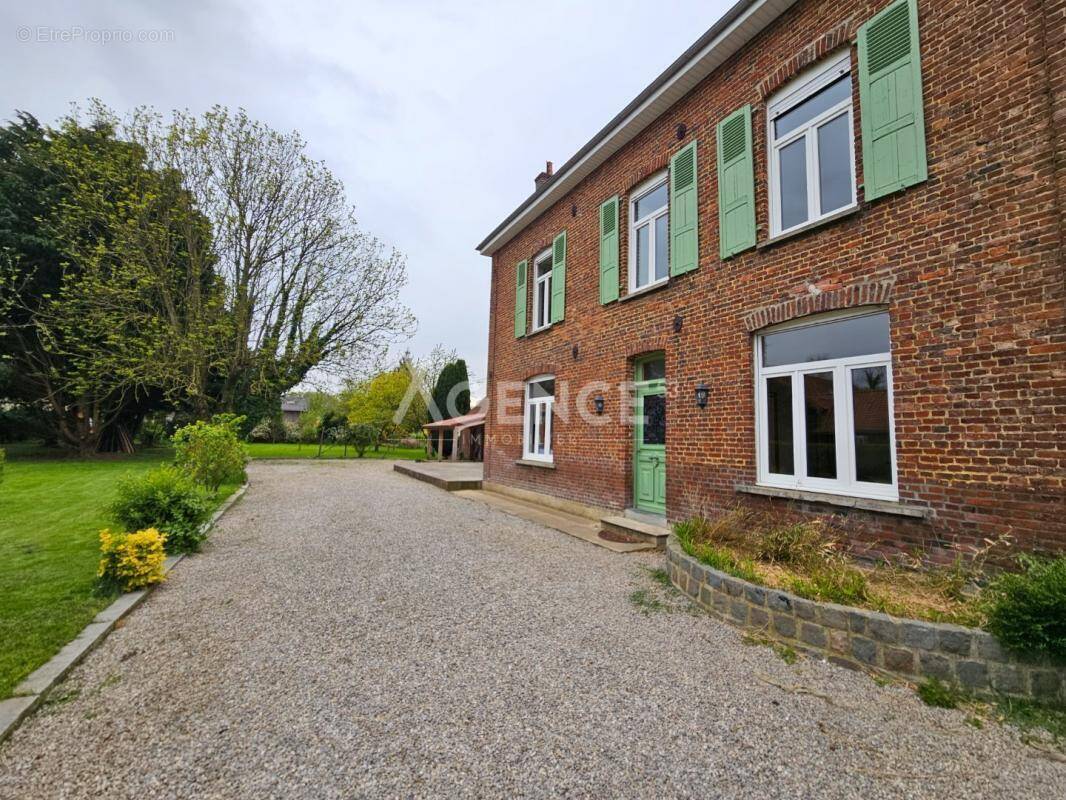 Maison à THEROUANNE