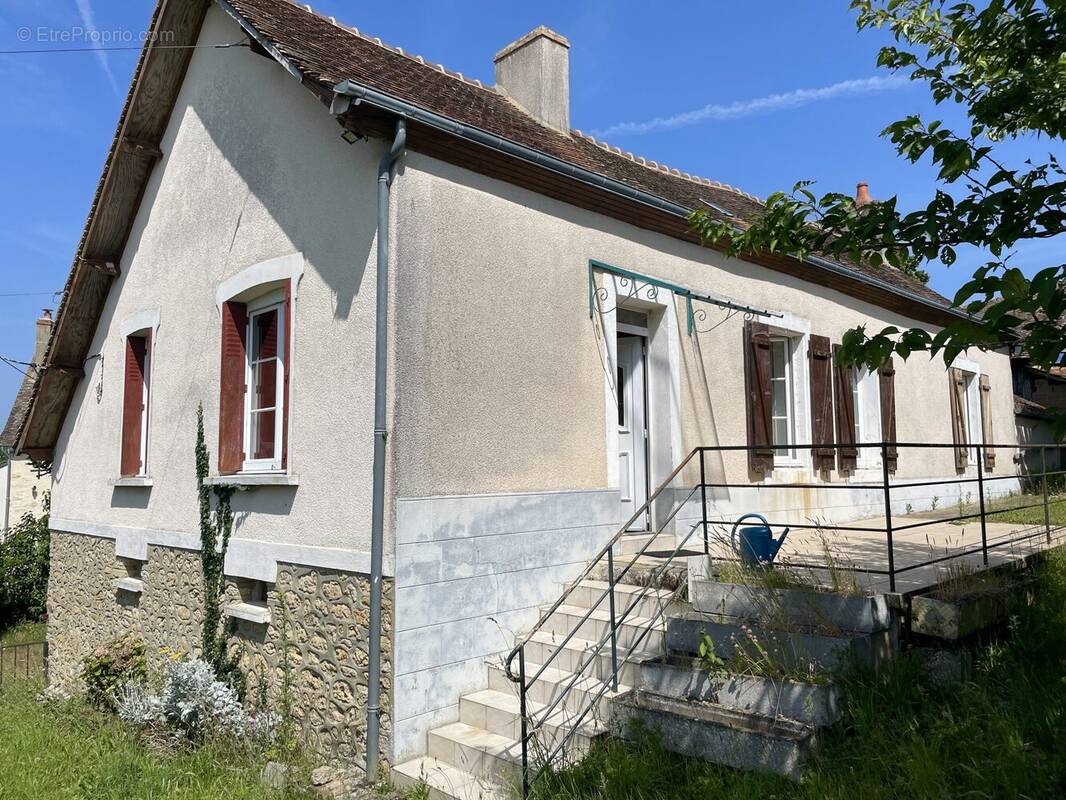 Façade - Maison à BONNETABLE