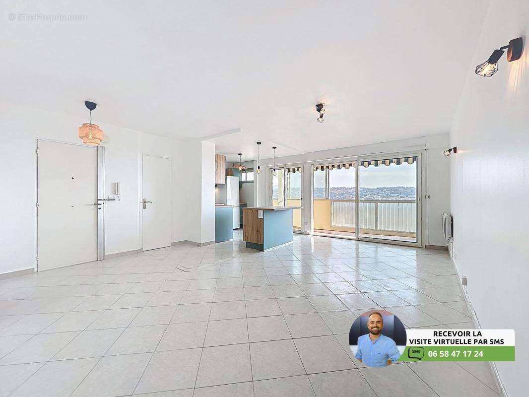 Appartement à SAINT-LAURENT-DU-VAR
