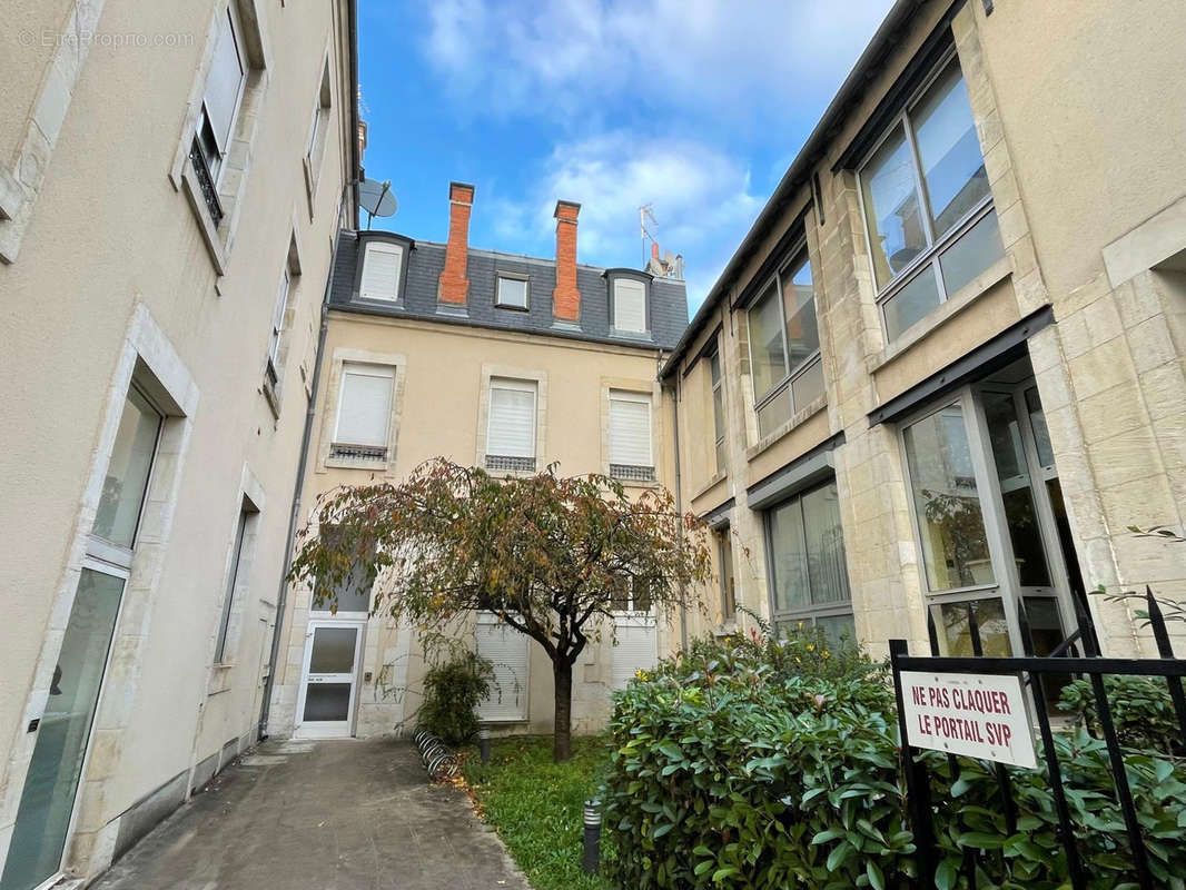 Commerce à BOURGES