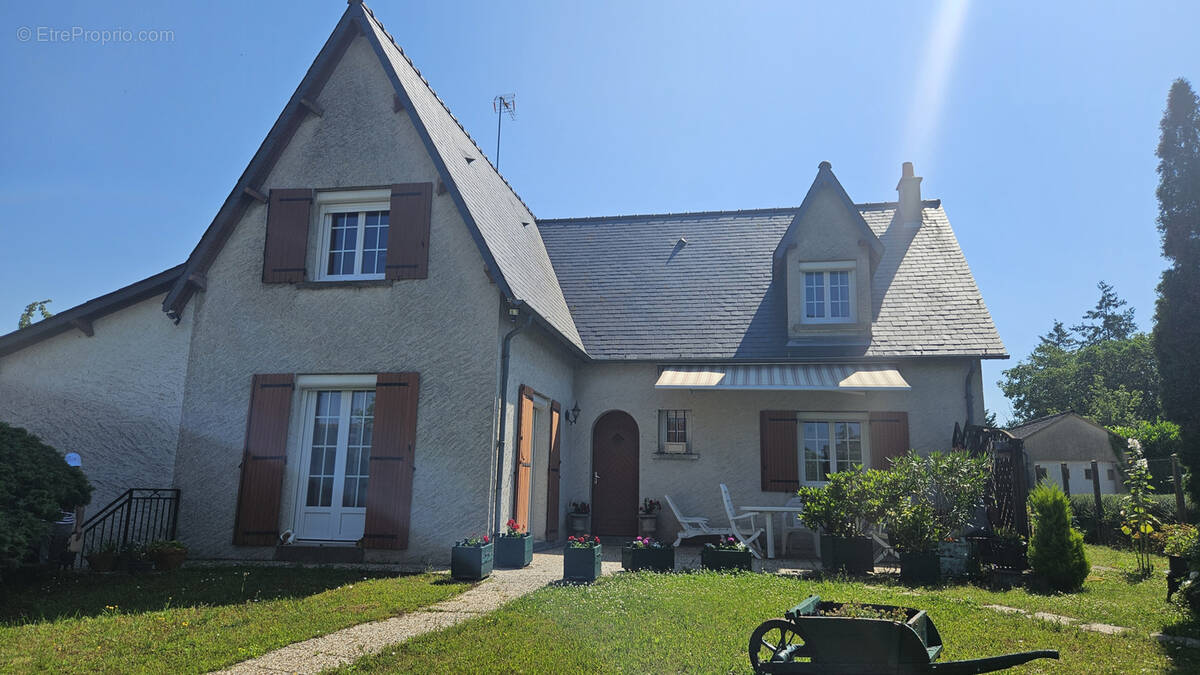Maison à MONTLOUIS-SUR-LOIRE