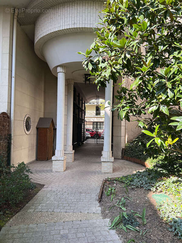 Appartement à SURESNES