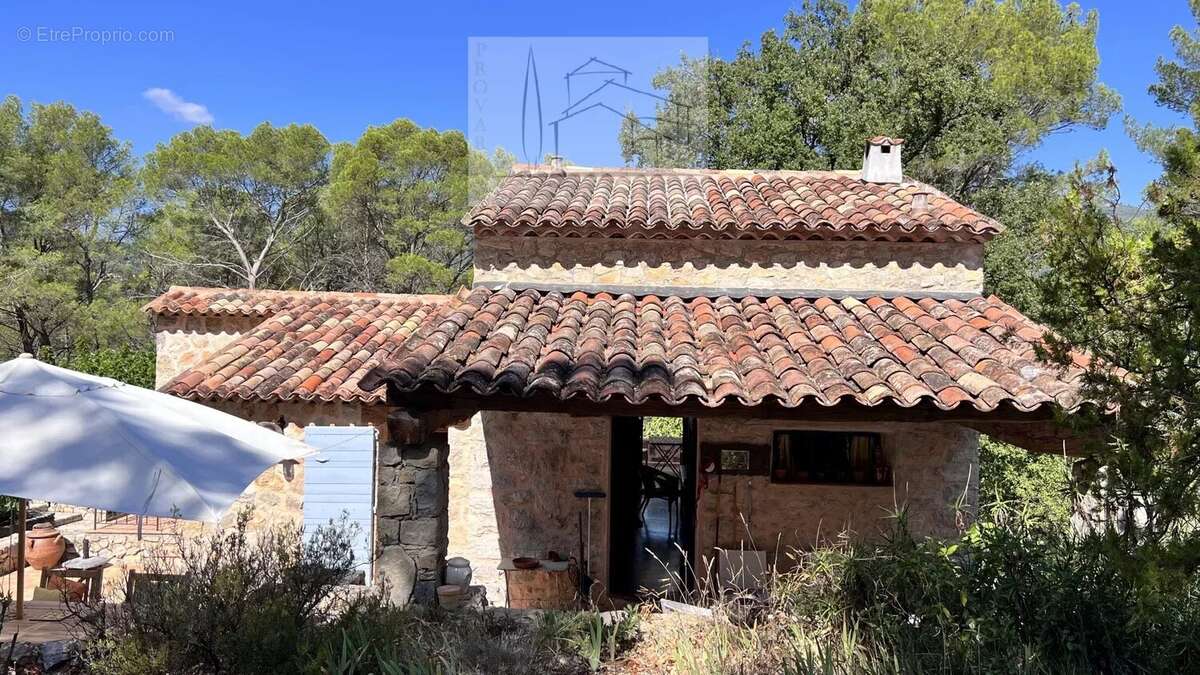 Maison à FAYENCE