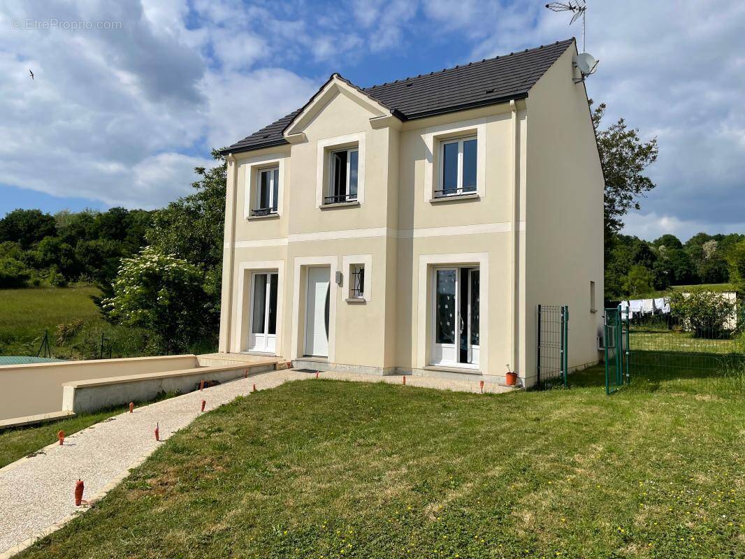 Maison à LIZY-SUR-OURCQ