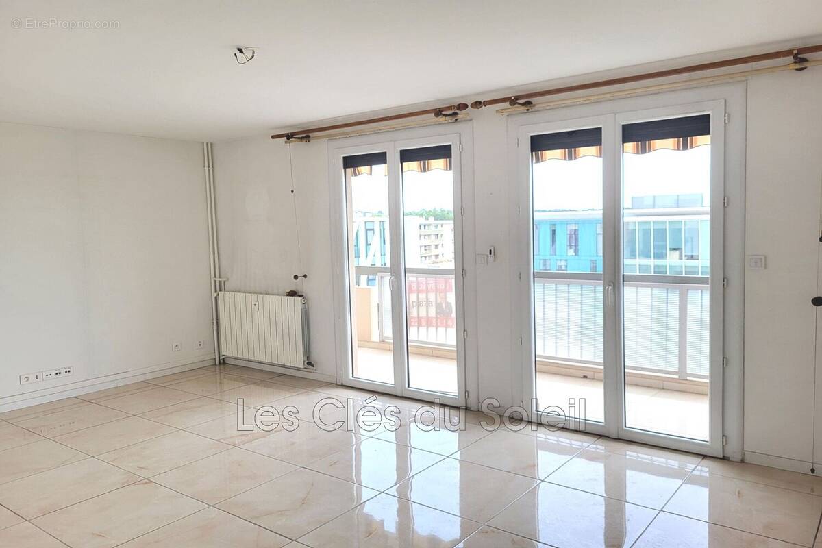 Appartement à LA VALETTE-DU-VAR