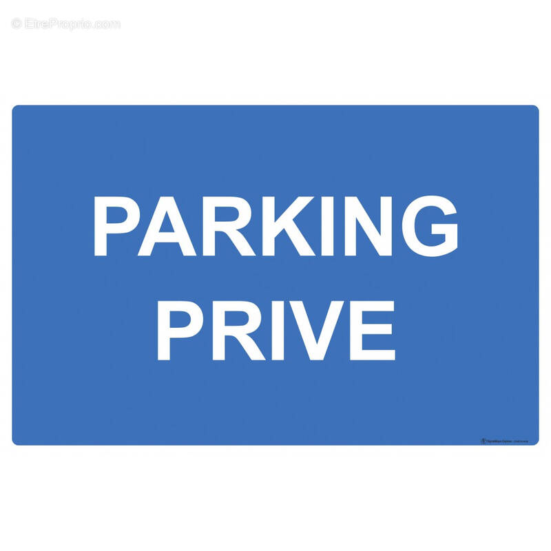 Parking à CANNES