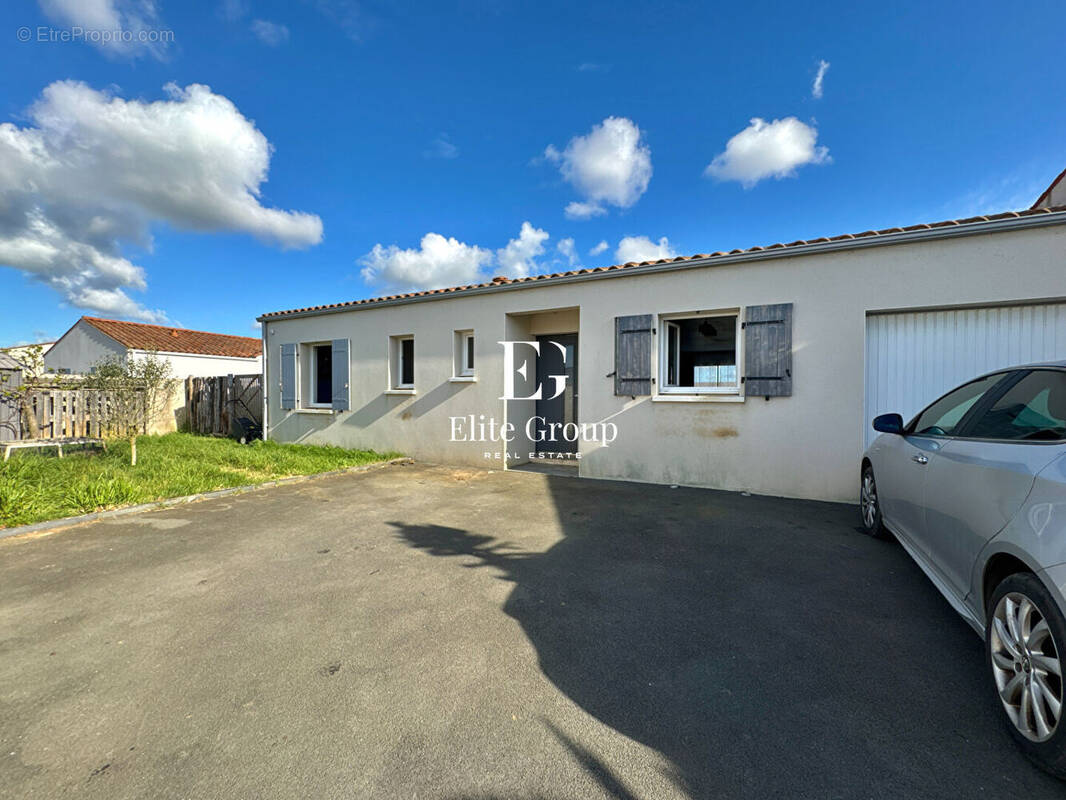 Maison à ECHILLAIS