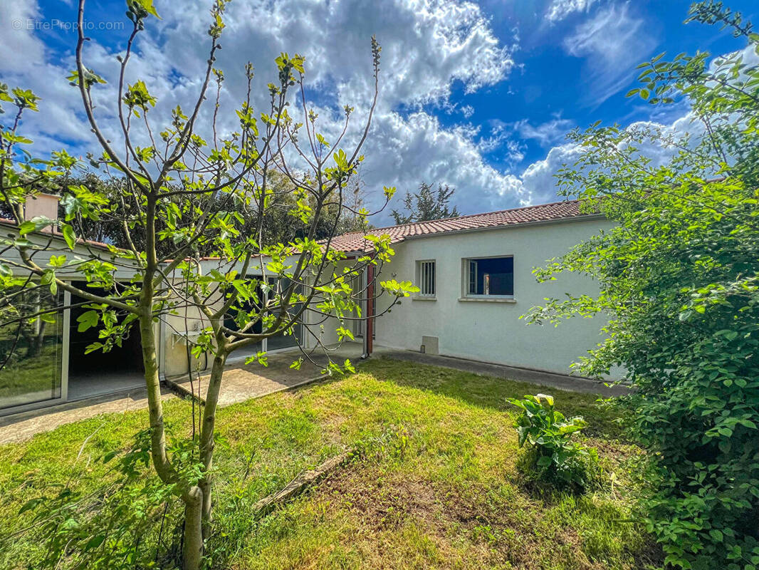 Maison à LE GUA