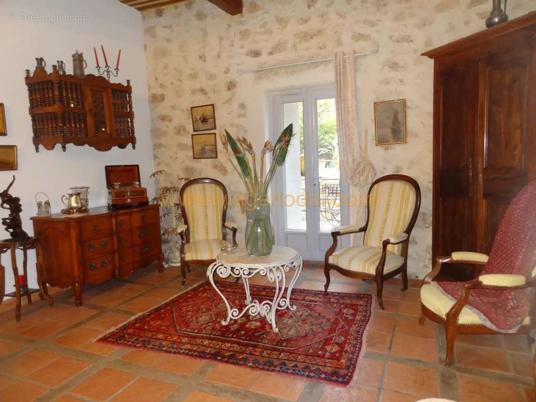 Maison à PUIMISSON