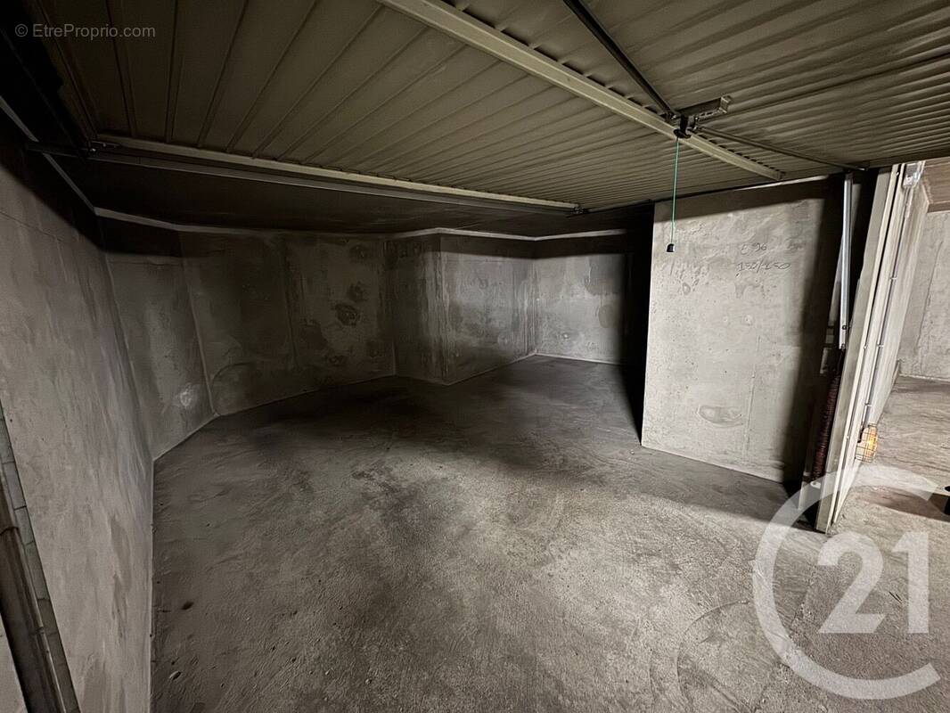 Parking à LYON-7E