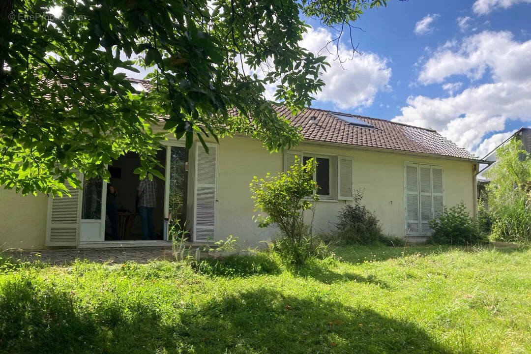 Maison à CHEVREUSE