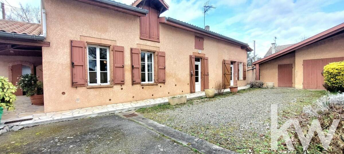 Maison à CASTELGINEST