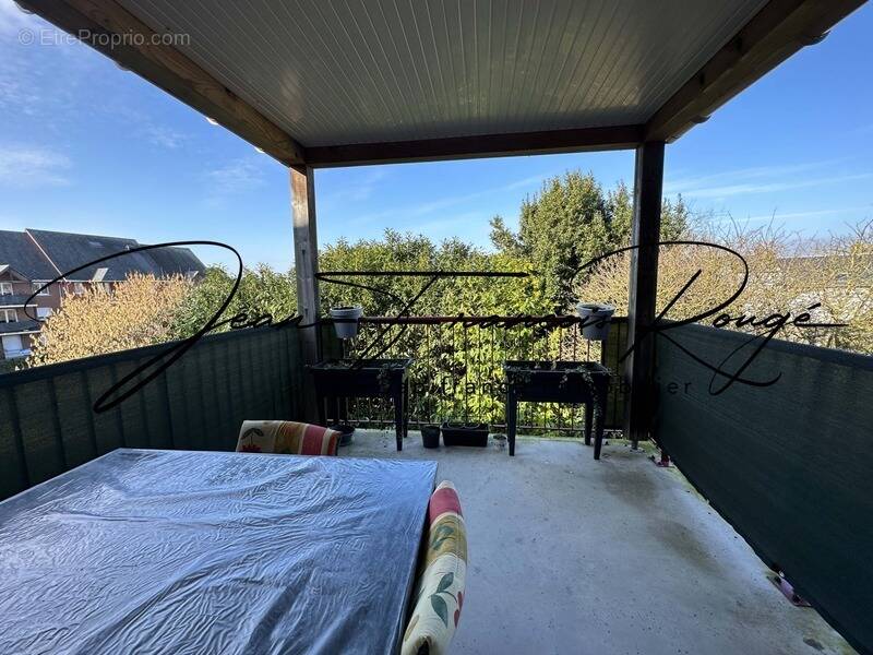 Appartement à LA RIVIERE-SAINT-SAUVEUR