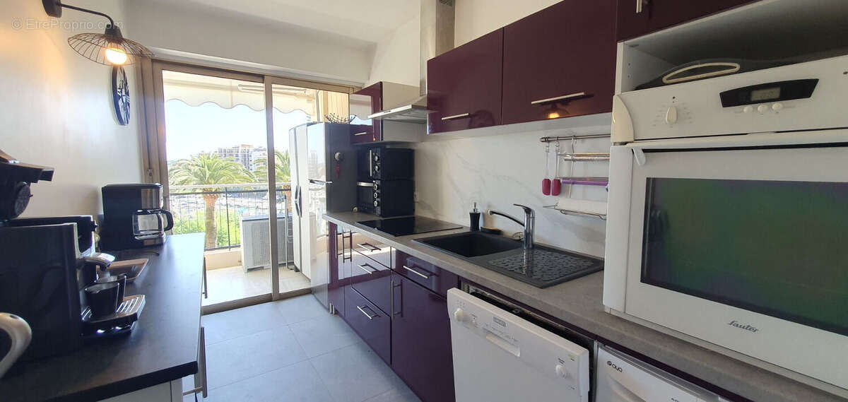 Appartement à MANDELIEU-LA-NAPOULE