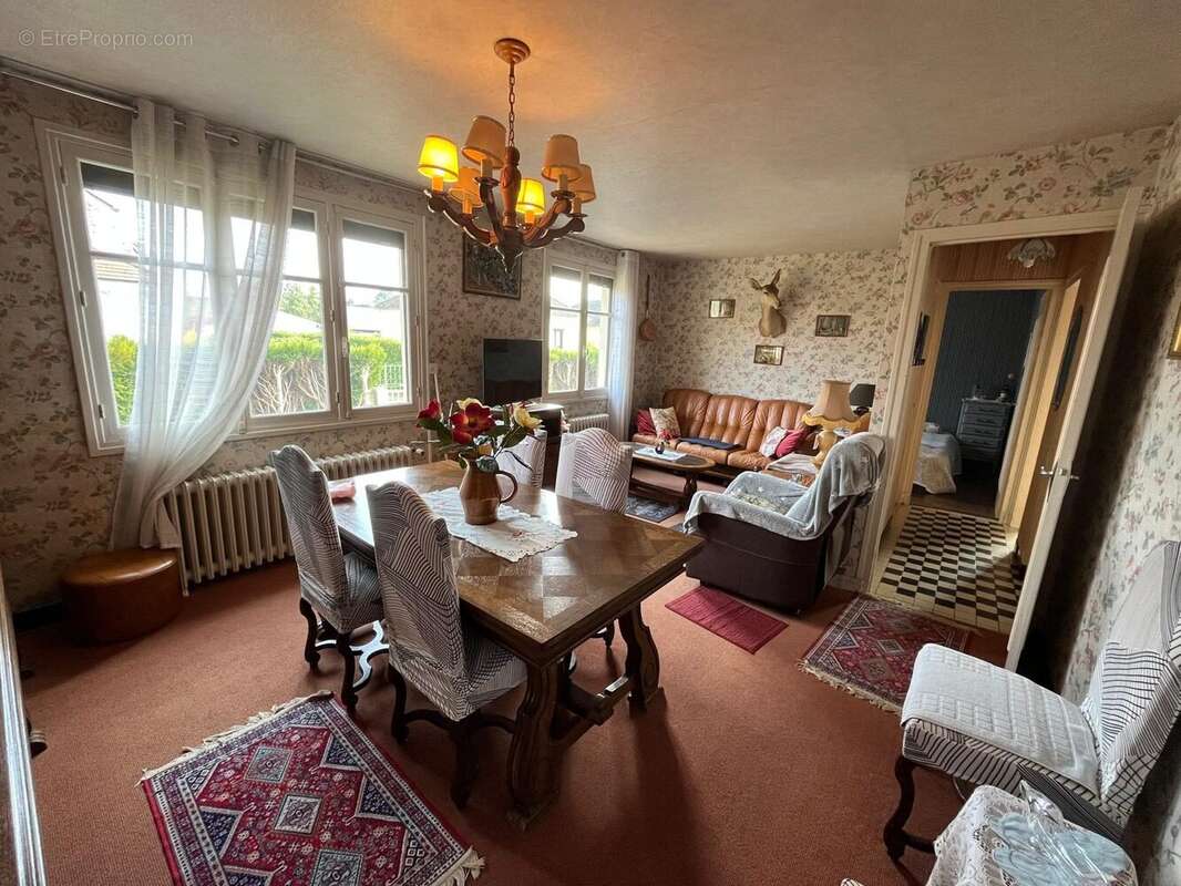 Maison à CHOISY-AU-BAC