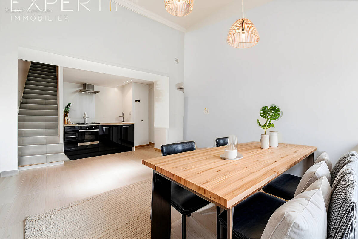 Appartement à LATTES