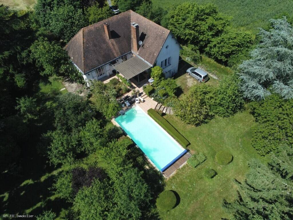 Maison à CIVRAY