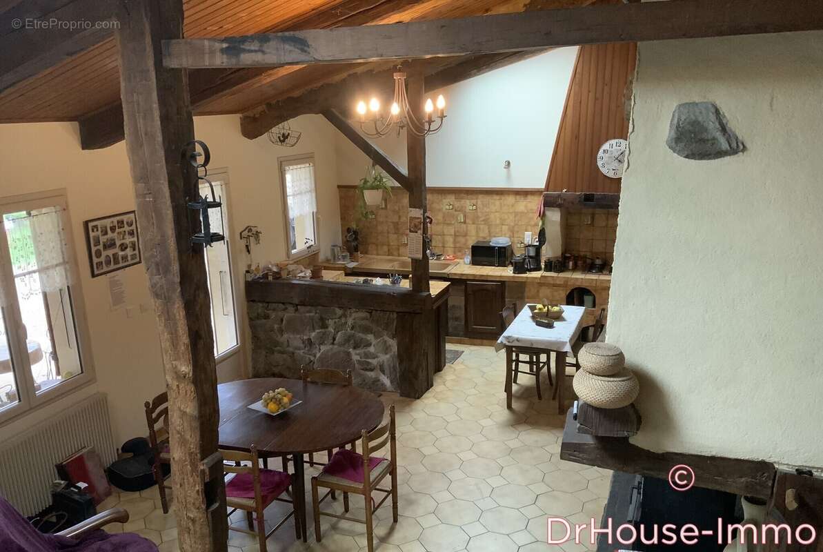Maison à TAPONNAT-FLEURIGNAC