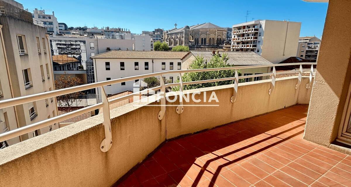 Appartement à MARSEILLE-8E
