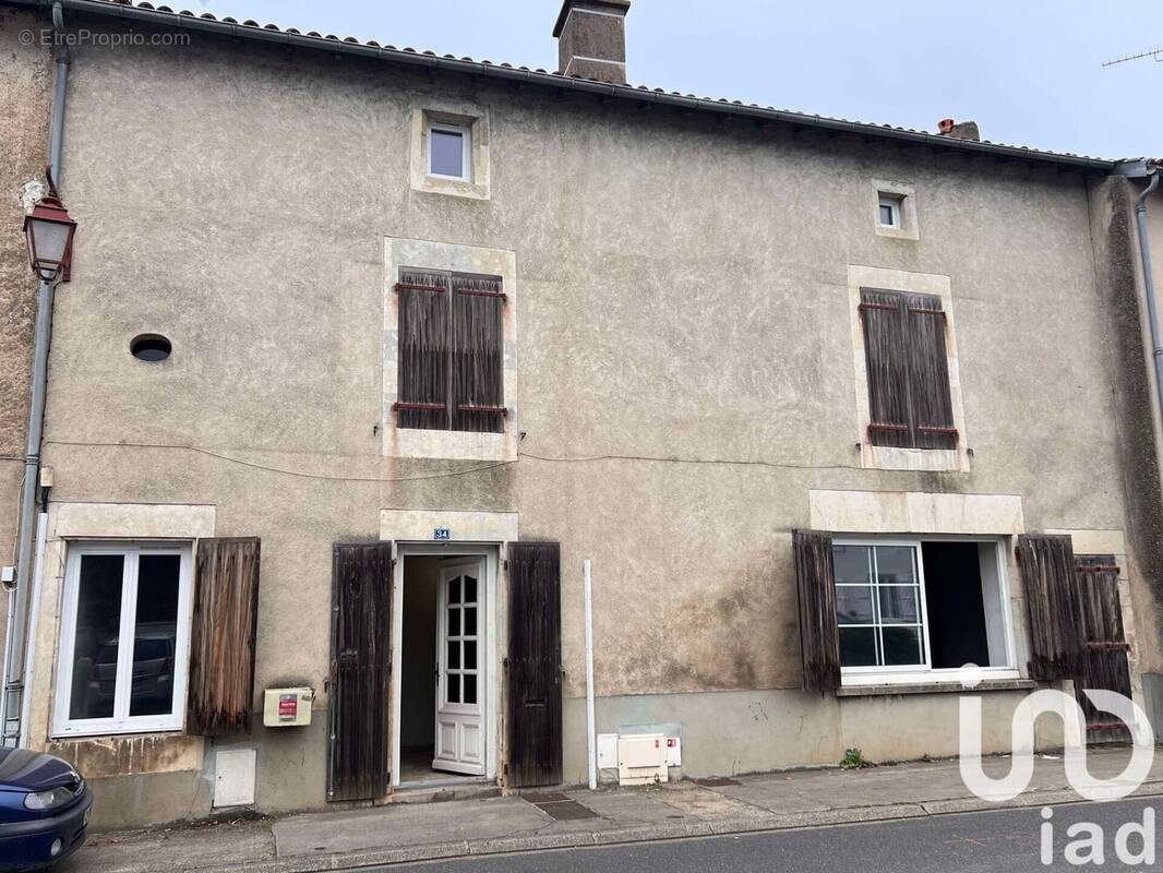 Photo 1 - Maison à CHARROUX