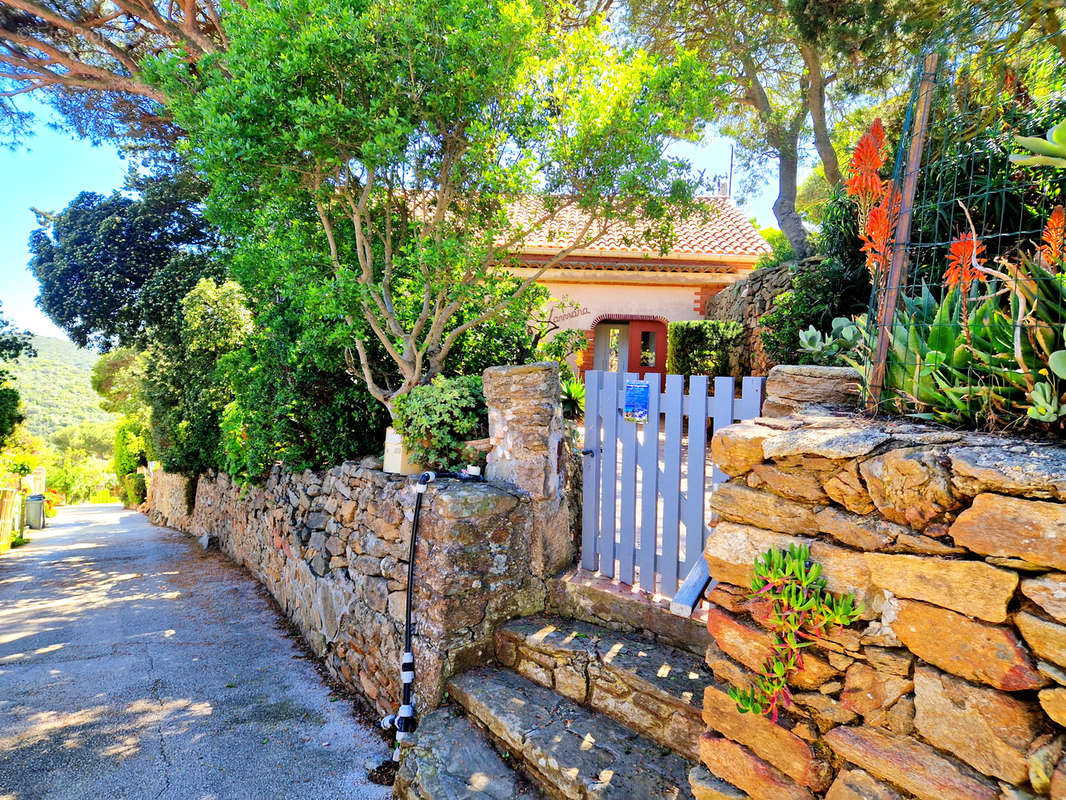 Maison à HYERES