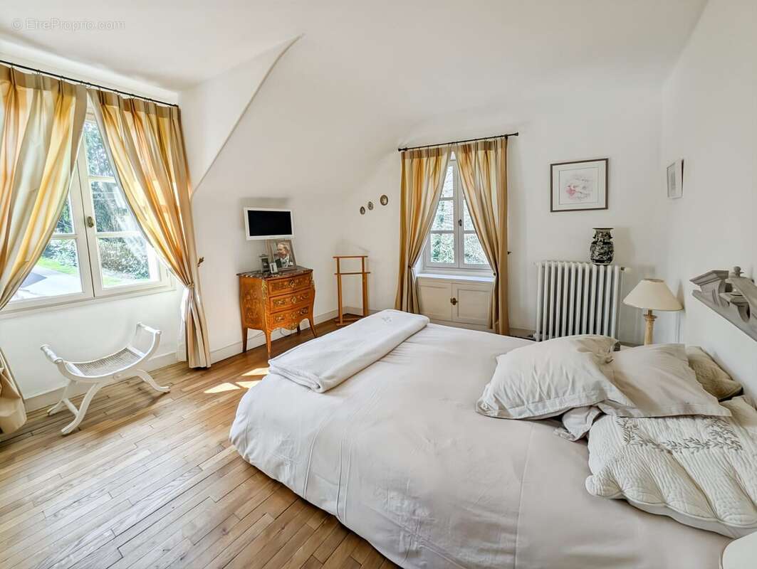 Maison à CHEVREUSE