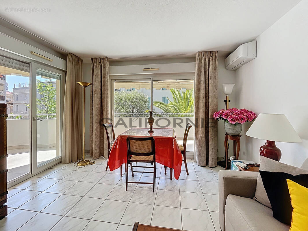 Appartement à CANNES