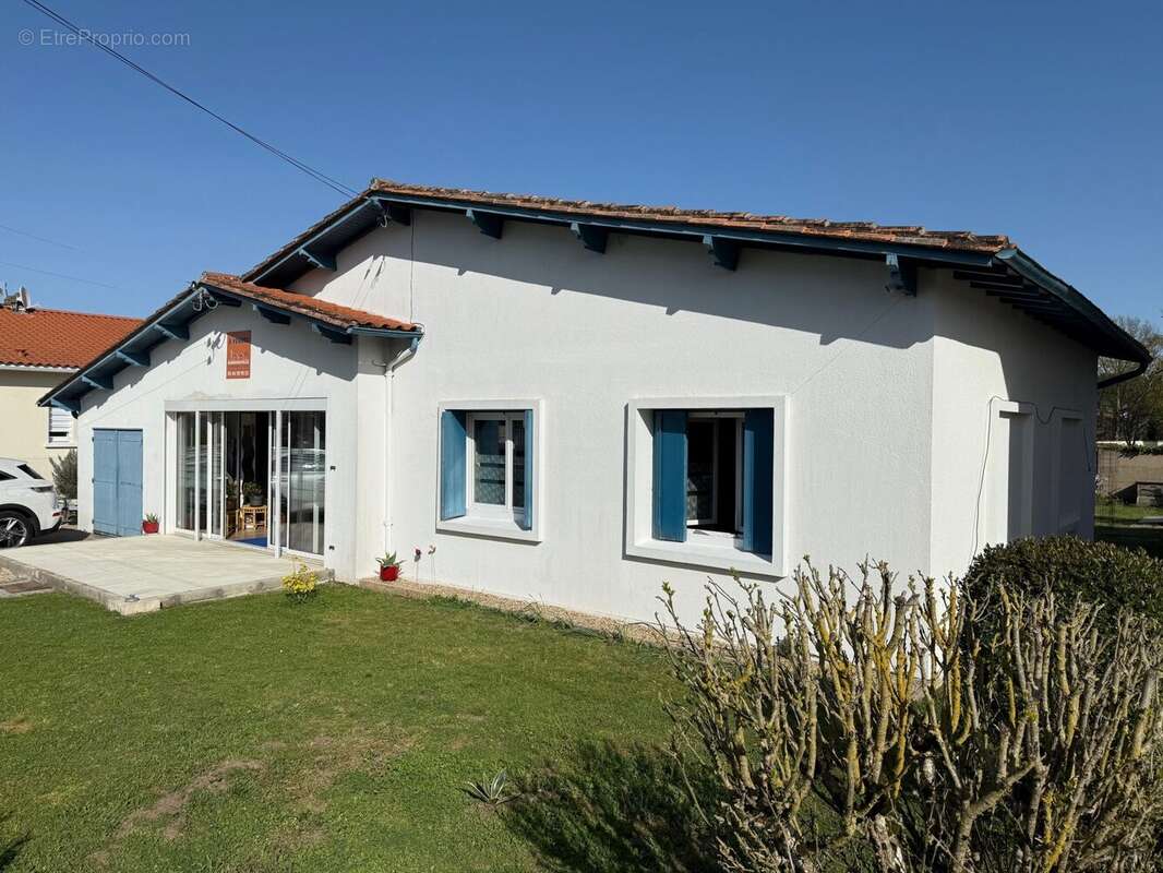 Maison à SAINT-GEORGES-DE-DIDONNE