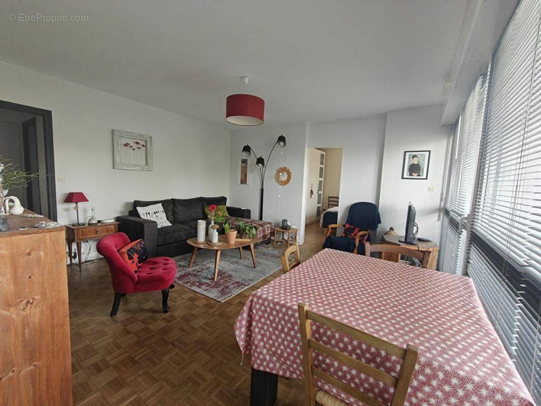 Appartement à REZE