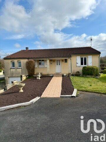Photo 1 - Maison à LAGARRIGUE