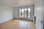 Appartement à SURESNES