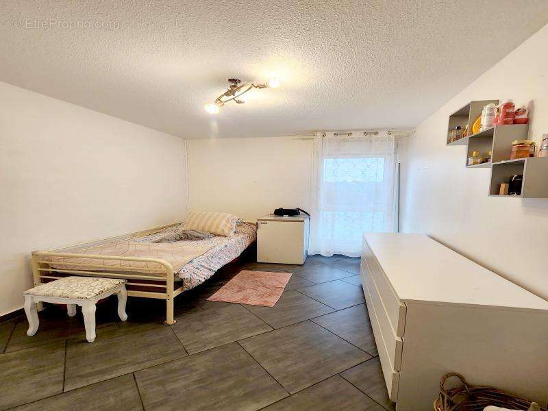 Appartement à PORT-DE-BOUC