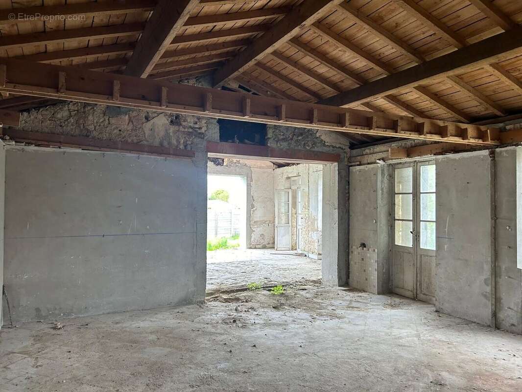 Maison à BLANQUEFORT