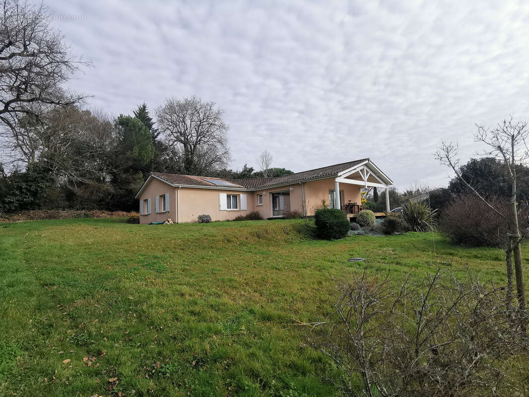 Maison à CARIGNAN-DE-BORDEAUX