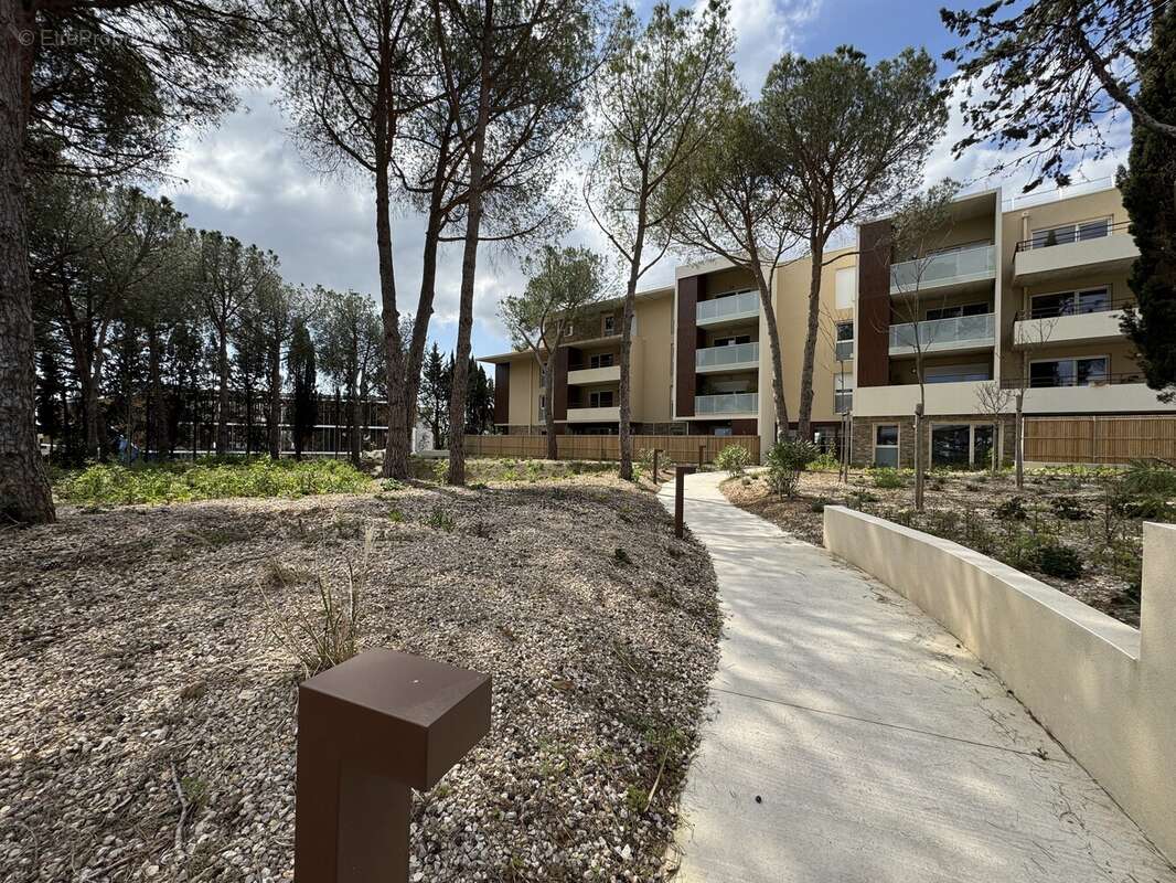Appartement à BOUJAN-SUR-LIBRON