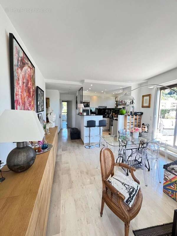 Appartement à LE CANNET