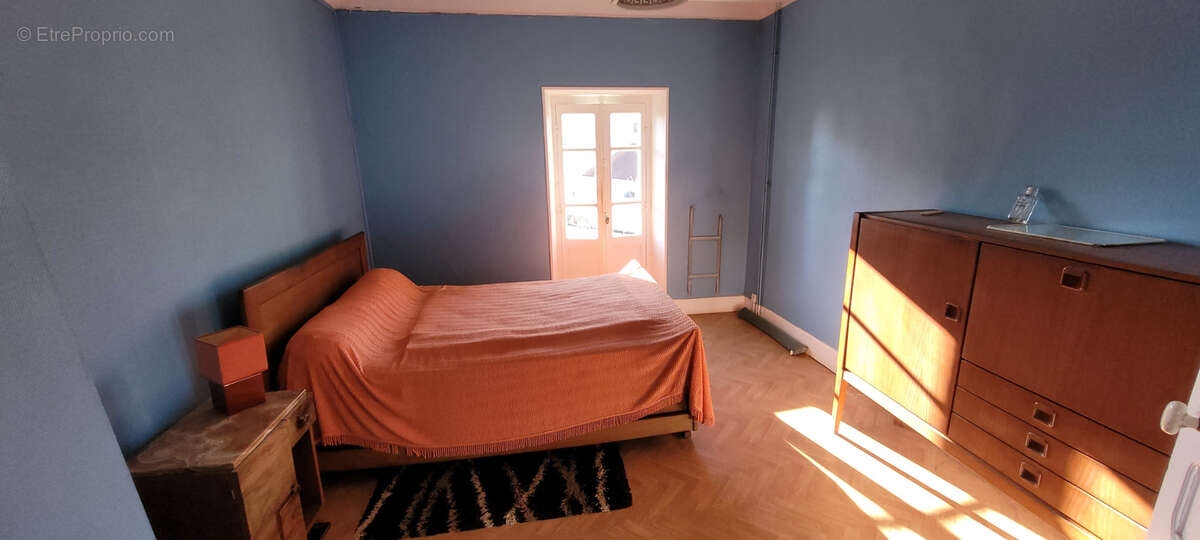 Maison à SAYAT