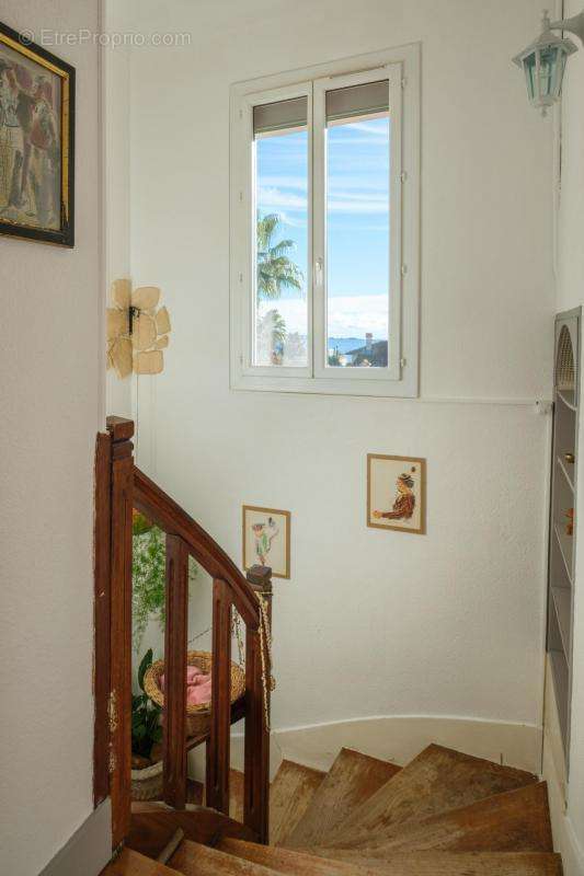 Maison à VALLAURIS
