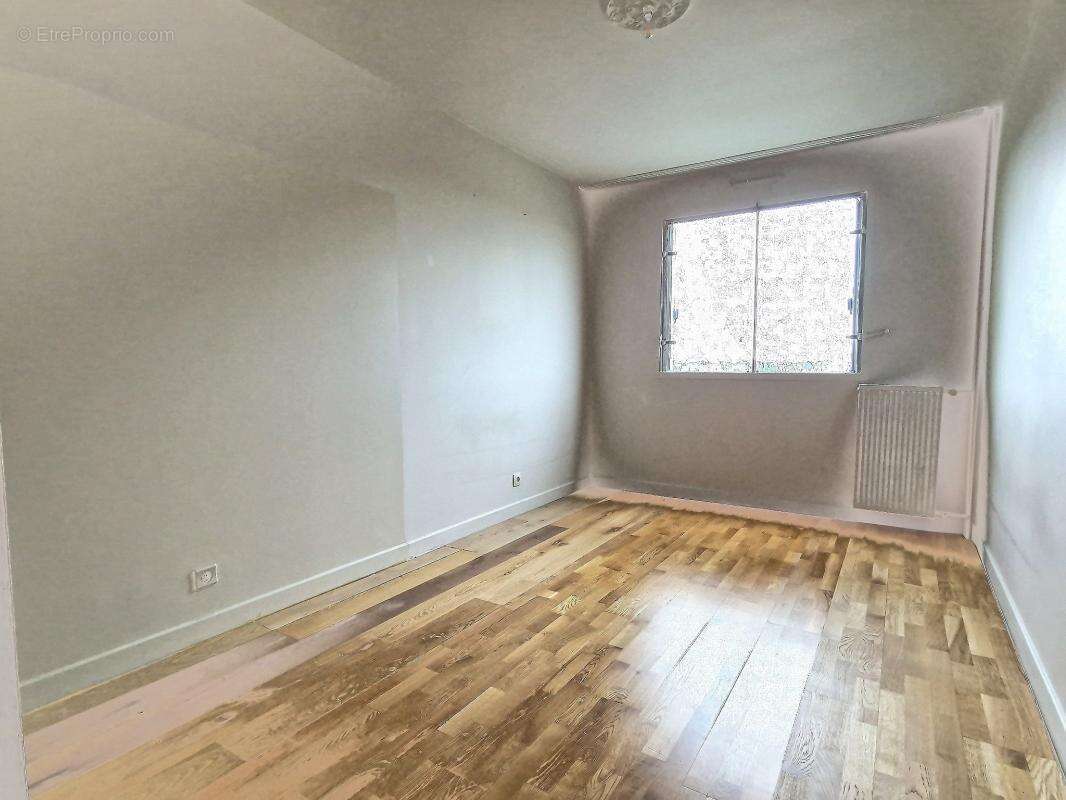Appartement à VAULX-EN-VELIN