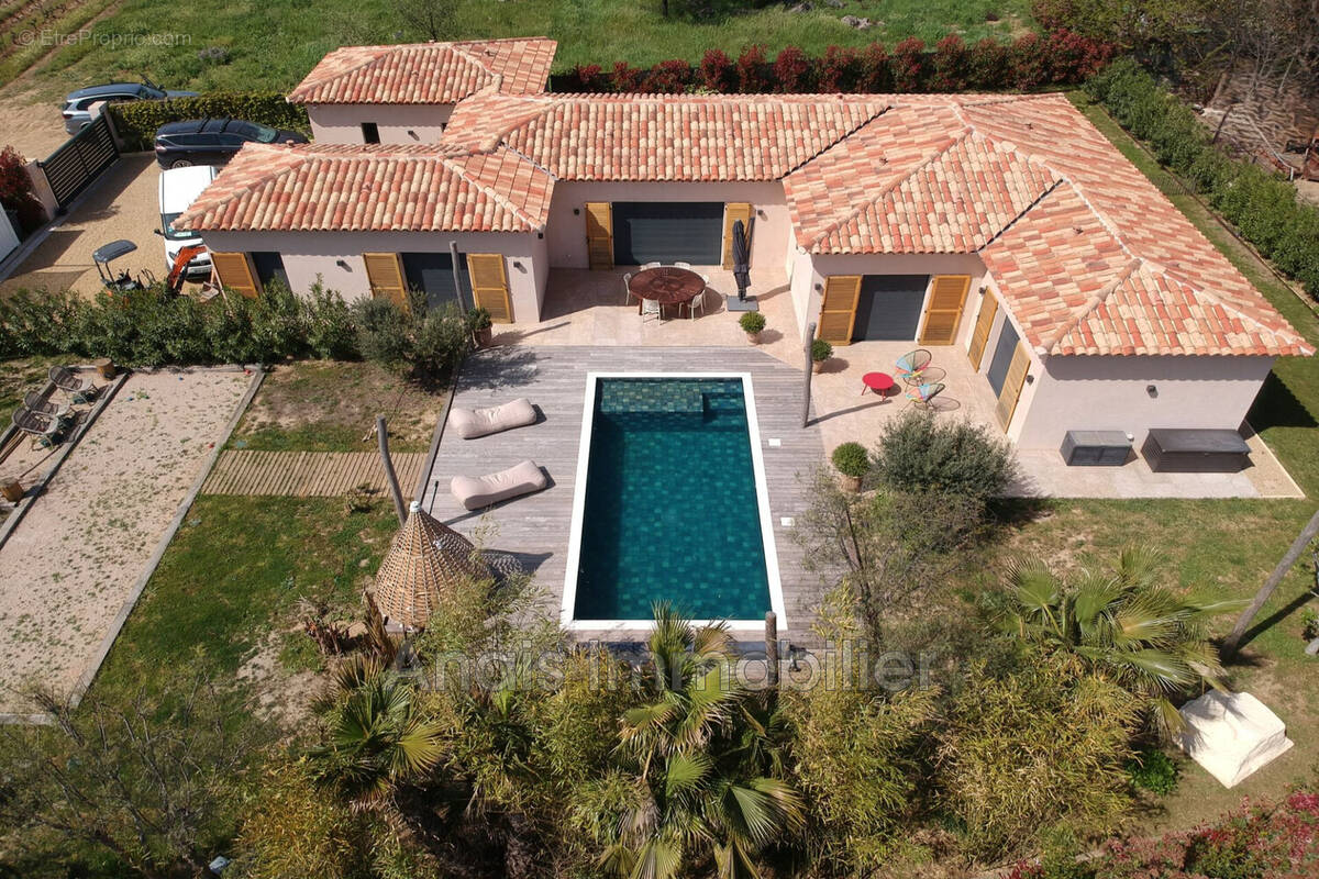 Maison à GRIMAUD