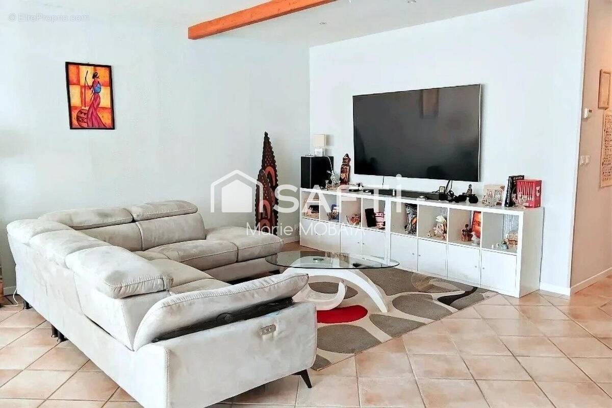 Photo 1 - Appartement à CUBZAC-LES-PONTS