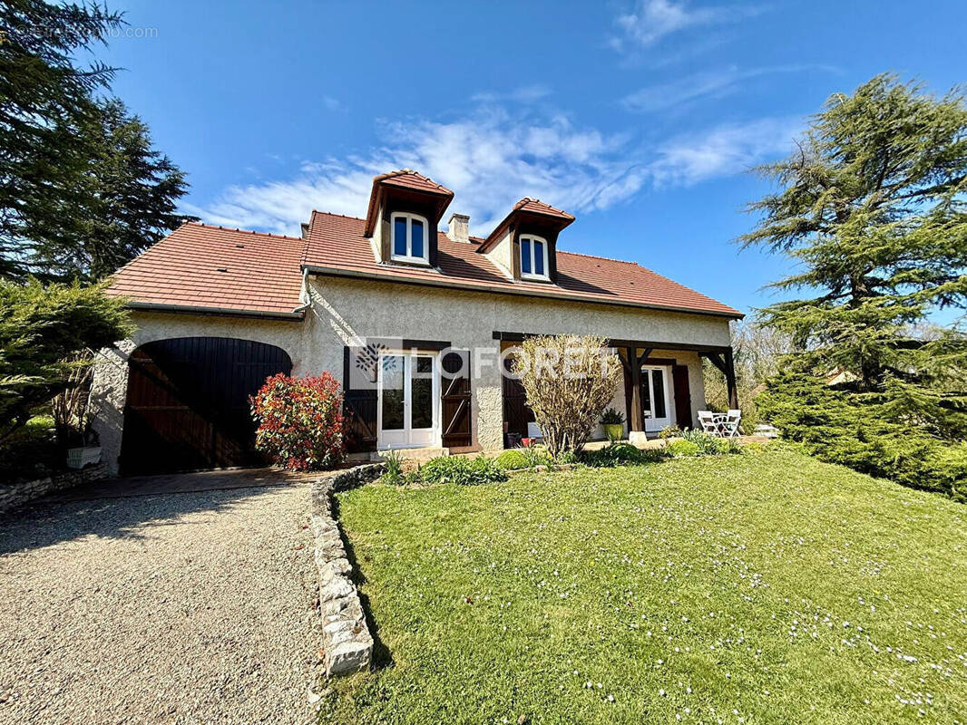 Maison à MILLY-LA-FORET